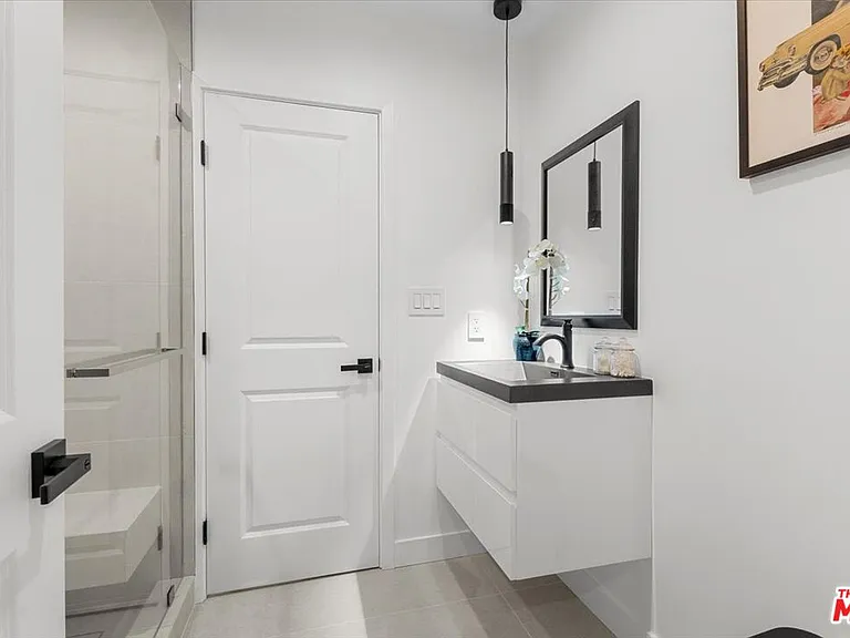 9028 Keith Ave — Photo 13