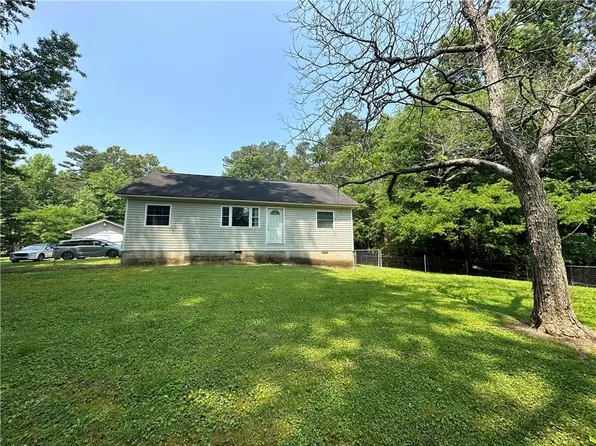 705 W Armuchee Rd, Summerville, GA 30747