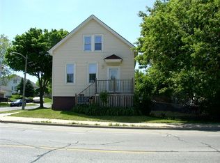 3277 S 13th St, Milwaukee, WI 53215