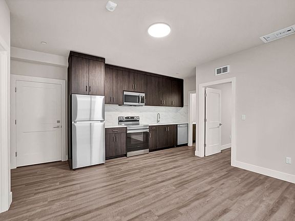 2nd image of 7350 N Greenwich Ave #203