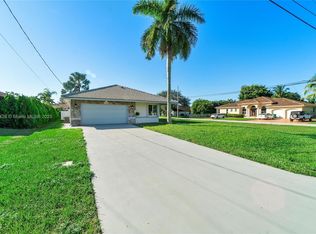 11780 NW 27th Ct, Fort Lauderdale, FL 33323