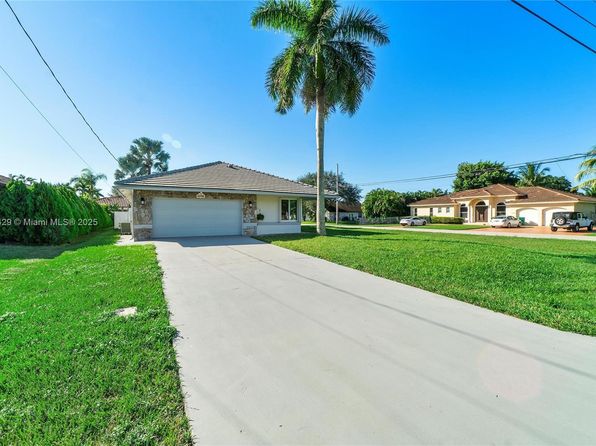 11780 NW 27th Ct