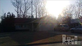 2nd image of 315 Vistamar Dr