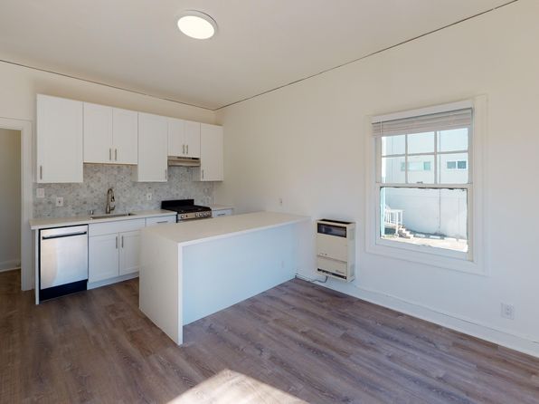 2410 Dwight Way #9