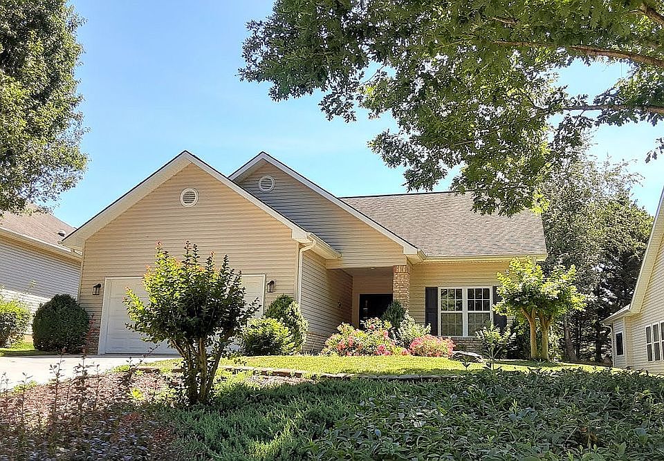 1st image of 209 Toqua Greens Ln