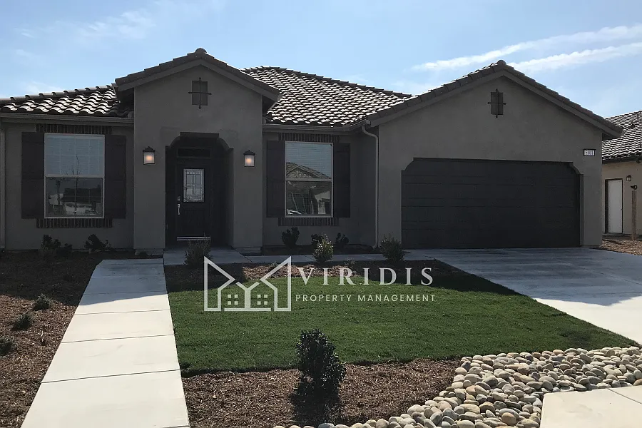 5901 Blue Spruce Avenue - 1 — Photo 1