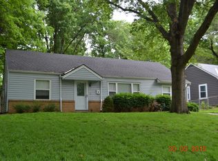 7680 High Dr, Prairie Village, KS 66208