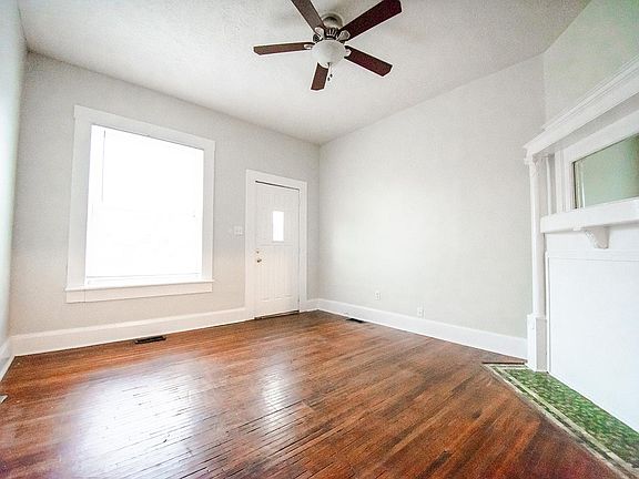 2nd image of 186 E 7th Ave