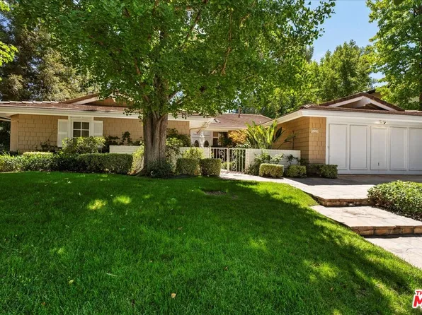 4215 Ellenita Ave, Tarzana, CA 91356