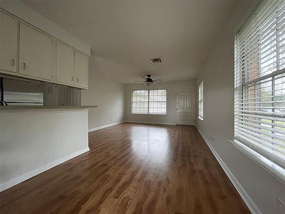 5th image of 4617 Raintree Blvd