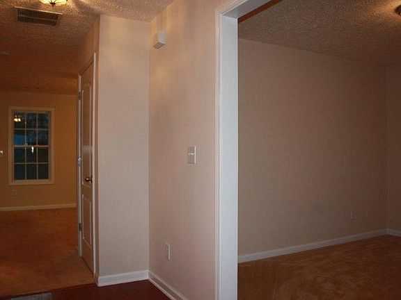 McArthur Sitting Area_08112014