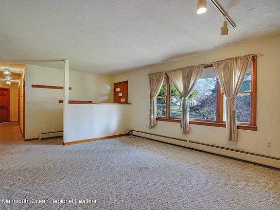 5th image of 1027 Marlboro Rd