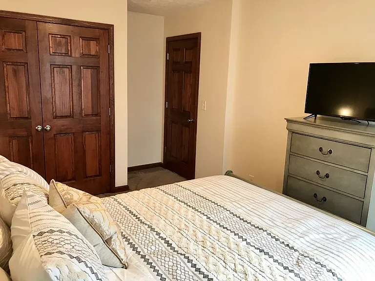 Eagle View Luxury Apartments — Photo 208