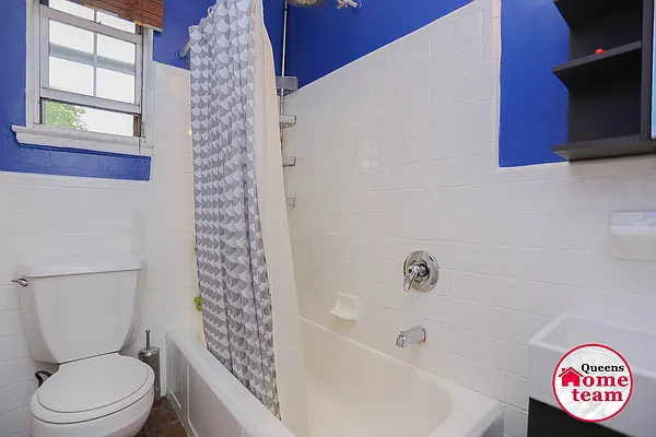 Sold by Keller Williams Realty Landmark II | media 16