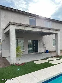 5 bed, 3.5 bath, 4070 sqft, $3,300 — Photo 2