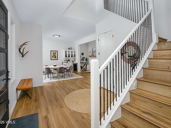 5th image of 223 Lime Park Dr