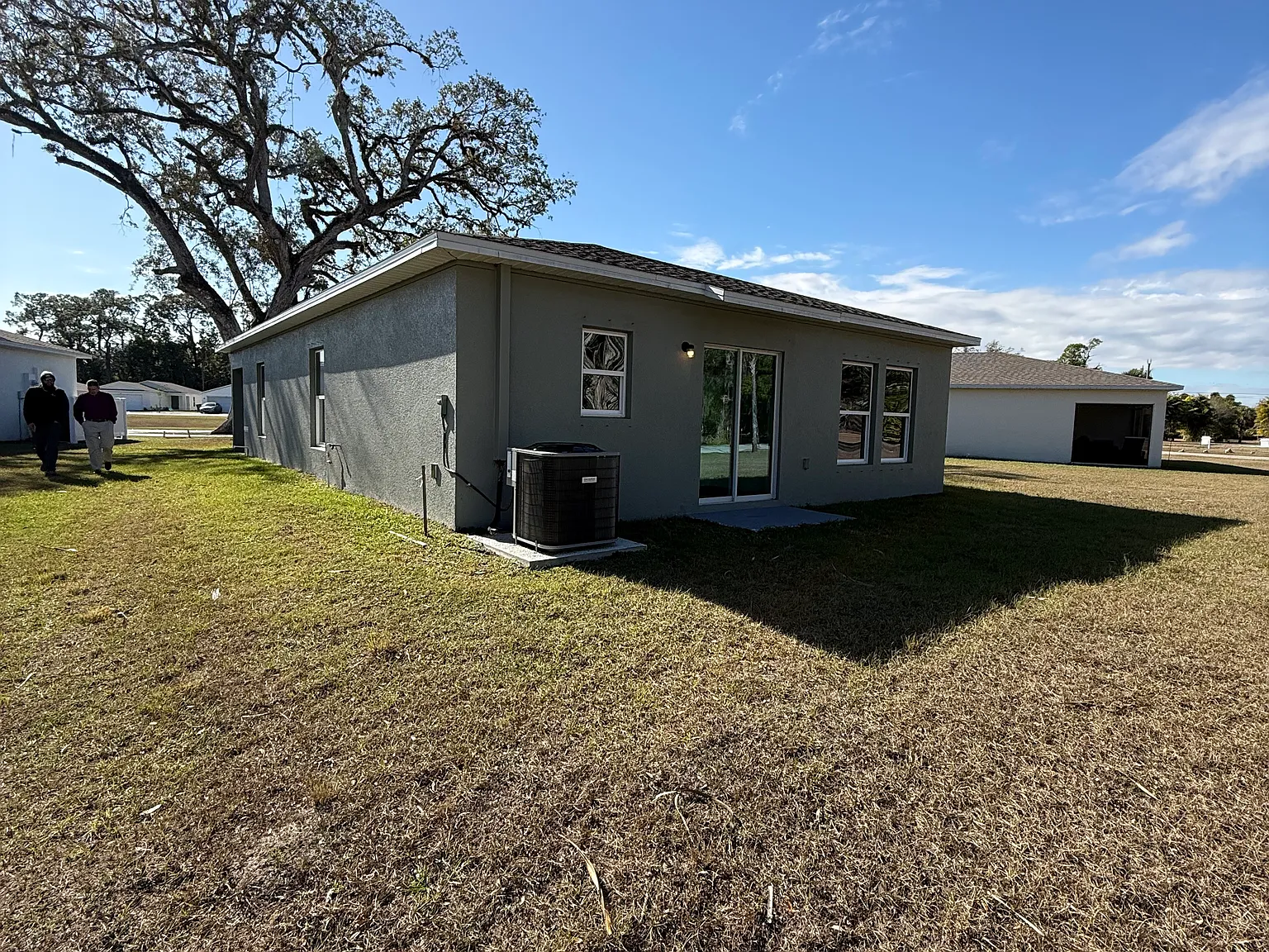 860 Friendship Cir — Photo 3