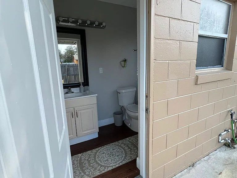 2996 Notre Dame Dr — Photo 5