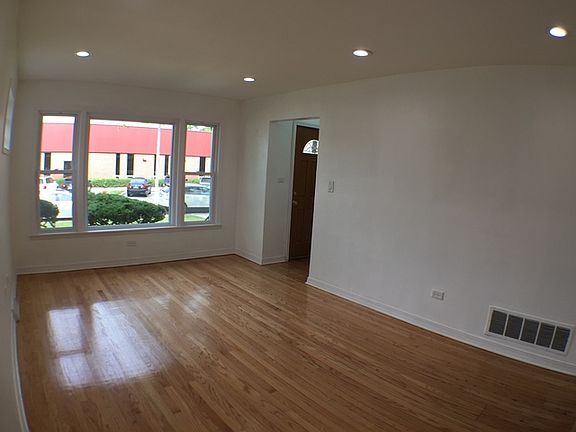 2nd image of 12813 S Bishop St
