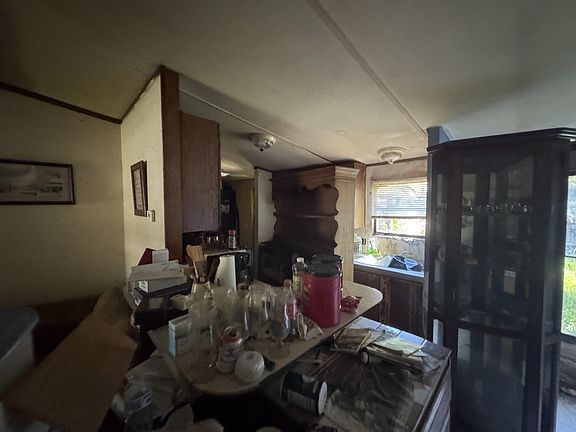 3rd image of 3983 New Hope Rd