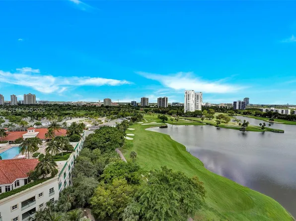 20000 Country Club Dr, Aventura, FL