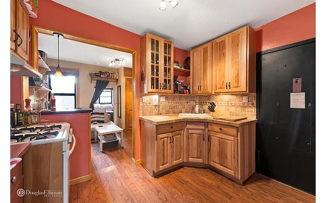 Rented by Douglas Elliman | media 5