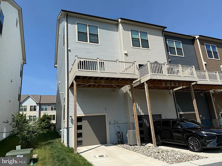 221 Narrowleaf Way — Photo 14