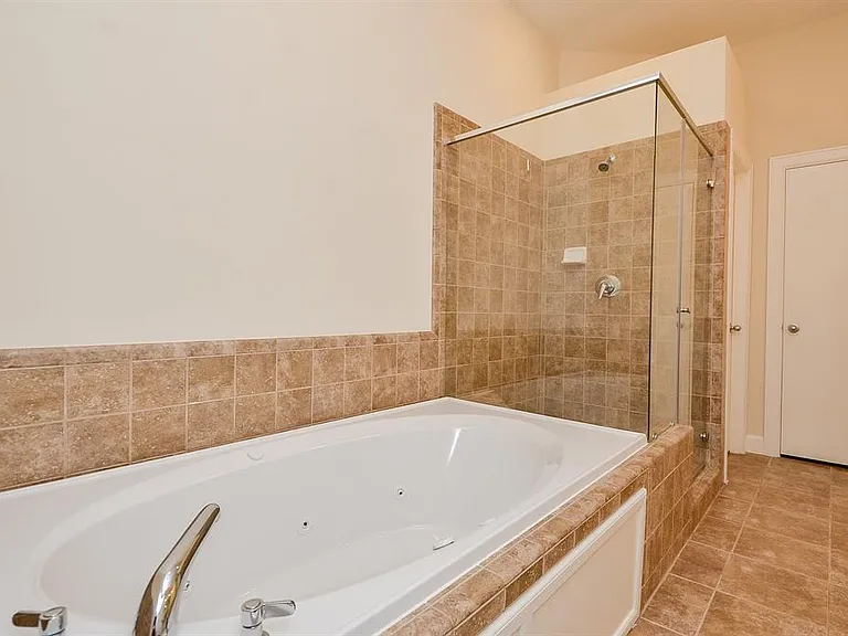 11315 S Main St #1-301 — Photo 24