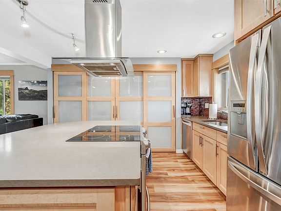 4th image of 2960 Columbine Drive UNIT 404