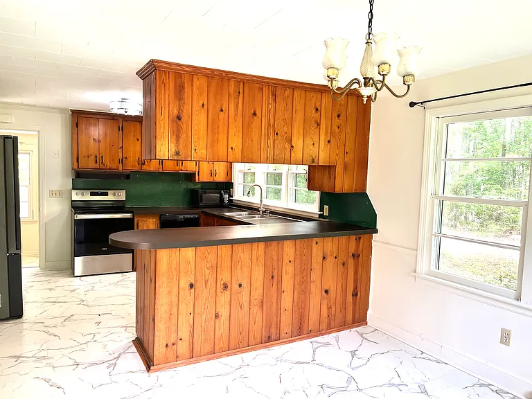 Sparrow Springs Rd — Photo 8