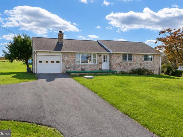 38 Locust Rd, Boyertown, PA 19512