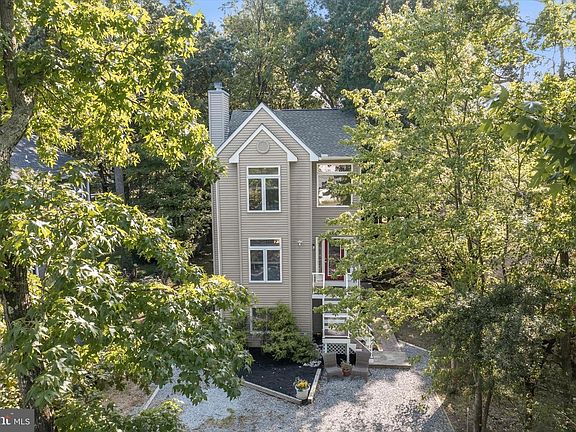 2nd image of 3320 Arundel On The Bay Rd