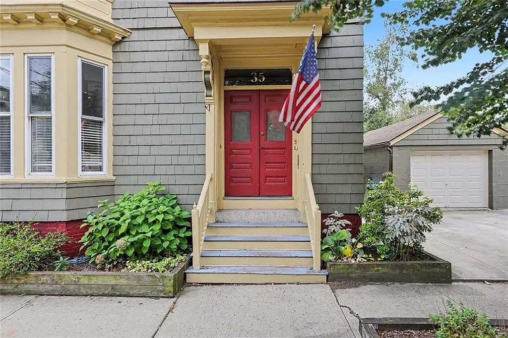 2 bed, 2.0 bath, 1224 sqft, $3,200 — Photo 2