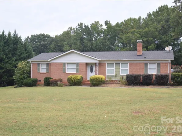 9823 Hannon Rd, Mint Hill, NC 28227