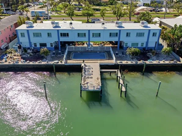 16 Paradise Ln #107, Treasure Island, FL 33706