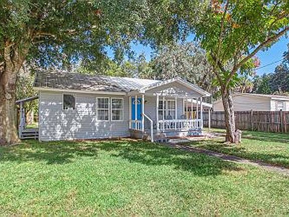 3rd image of 232 Cervantes Ave