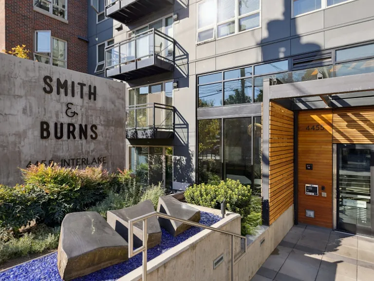 Smith & Burns — Photo 28