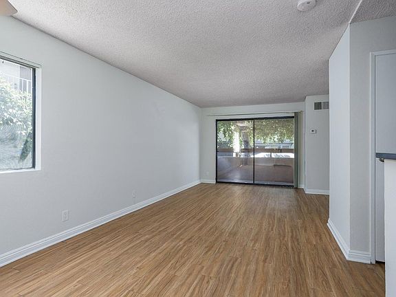 3rd image of 5250 Denny Ave #103