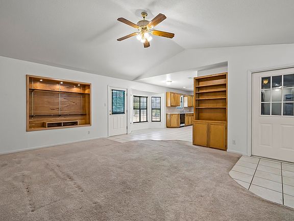 4th image of 300 Dove Trail