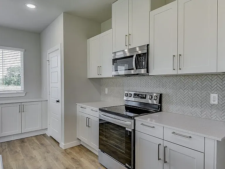 4402 Clovis Ave — Photo 5