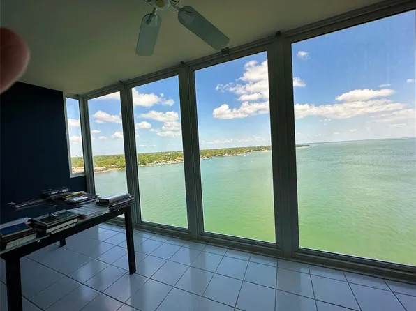 7200 Sunshine Skyway Ln S APT 14G, Saint Petersburg, FL 33711