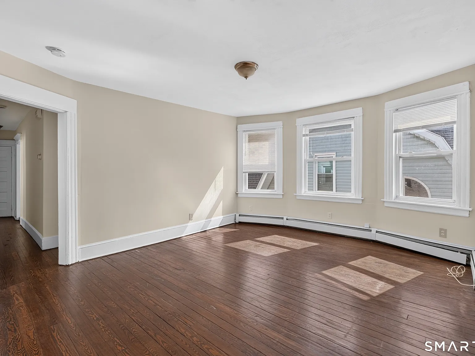 4 bed, 1.0 bath, 1455 sqft, $2,800 — Photo 4