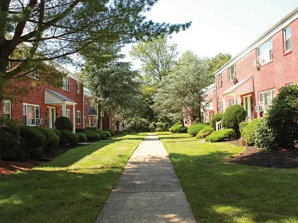 Woodbridge Apartments