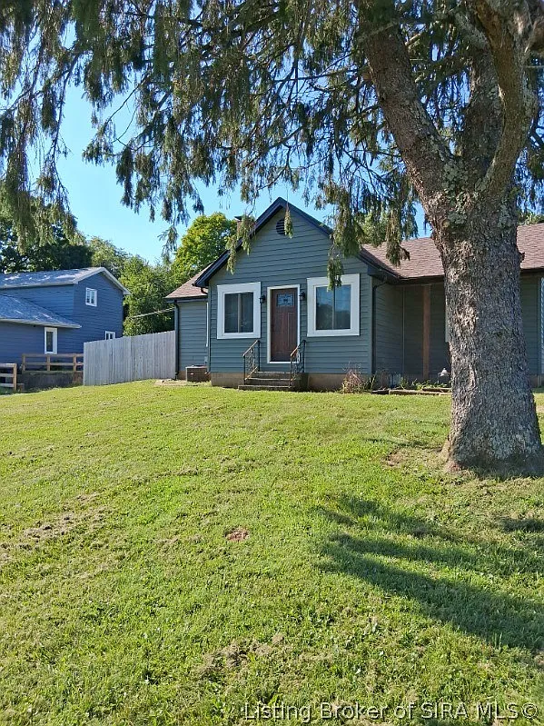 2 bed, 1.0 bath, 1136 sqft, $1,200 — Photo 3
