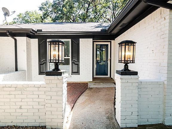 4th image of 8104 Timberhill Ct