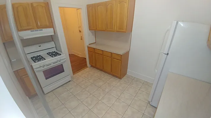 Rented by Metro Garden Realty NYC | media 8