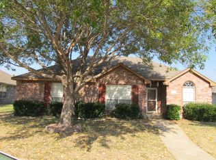 7305 Airline Dr, Rowlett, TX 75089