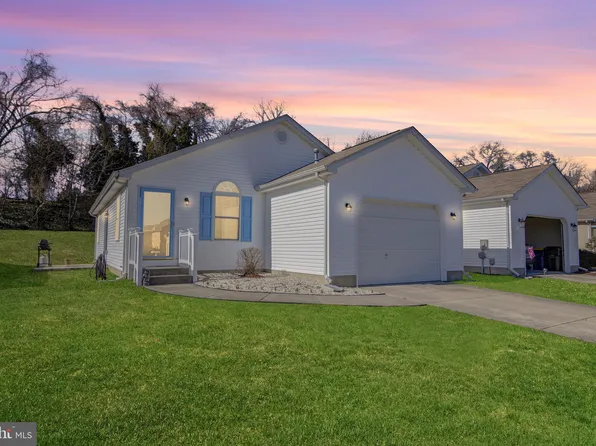 242 N Planters Ln, Dover, DE 19901