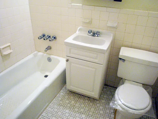 Rented by DSA Realty | media 25