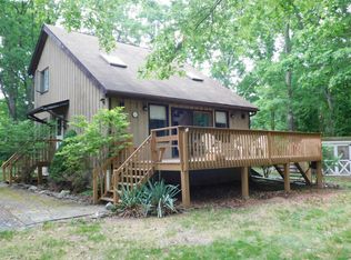 118 Partridge Ln, Shohola, PA 18337